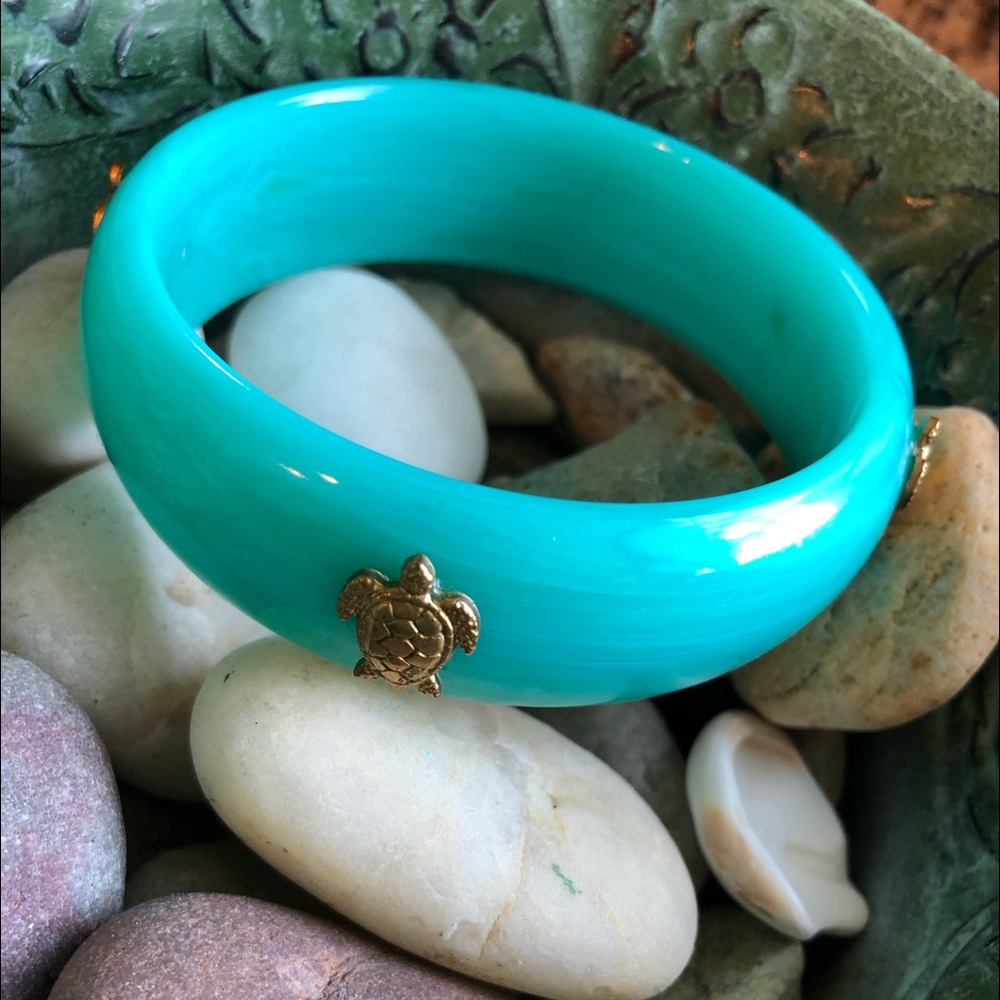 Turquoise turtle bracelet